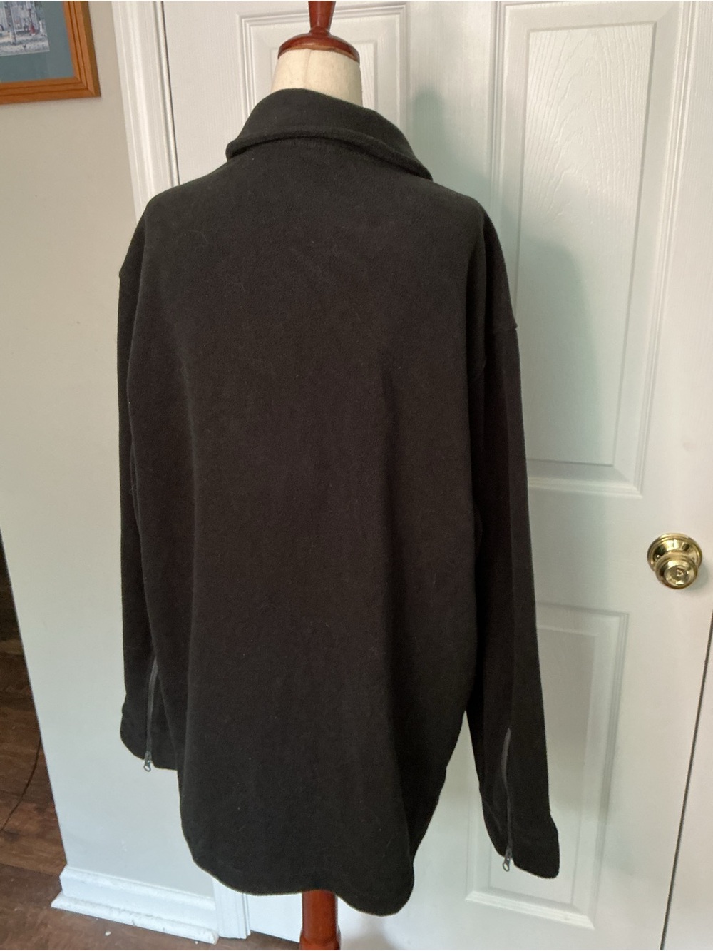 Men's Black Pea Coat with Contrast Chest Pocket - Classic Snap Front - Picture 4 of 9